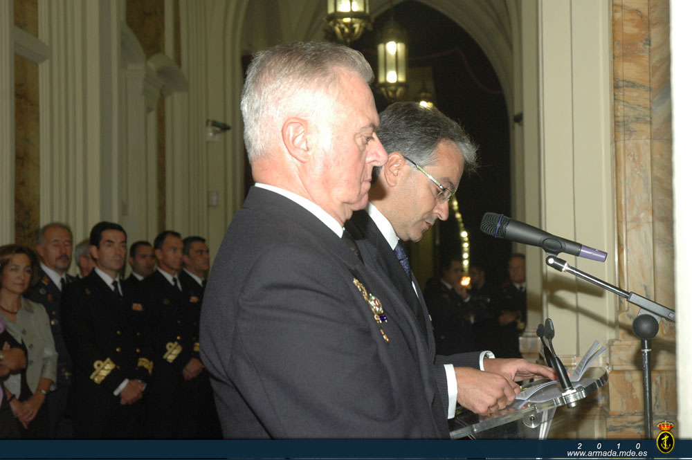 SEGENPOL recuerda en su discurso los hechos relevantres del ámbito internacional de la Política de Seguridad y Defensa 